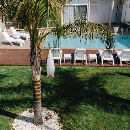 三角洲拉尔加迪尔酒店 3* 厄尔·波普瑙·德尔·戴尔