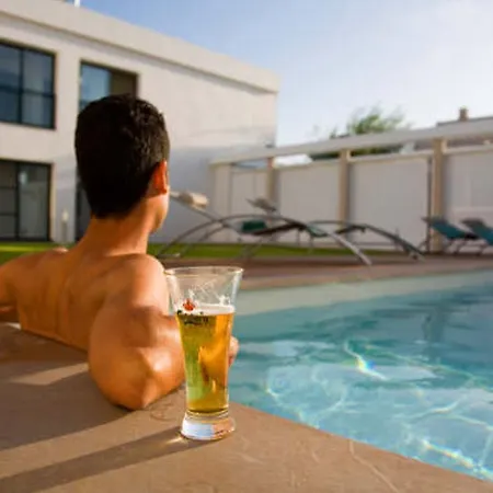 三角洲拉尔加迪尔酒店 酒店 3*