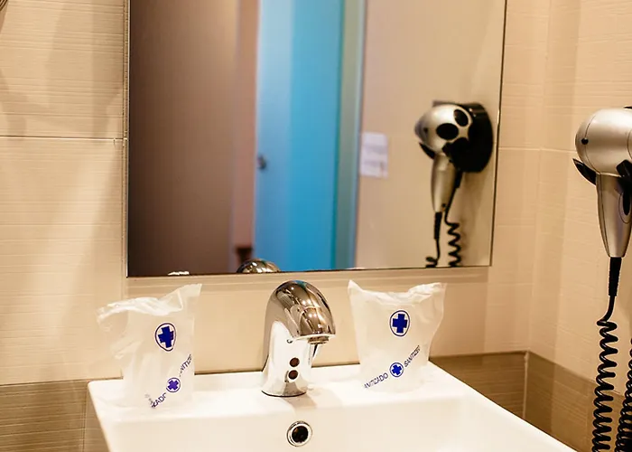 三角洲拉尔加迪尔酒店 3* 厄尔·波普瑙·德尔·戴尔